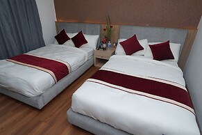 Lotus Shine N Amenities