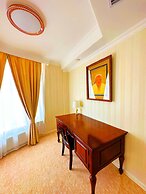 Bayangol Hotel & Resort