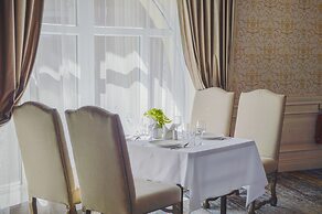 Bayangol Hotel & Resort