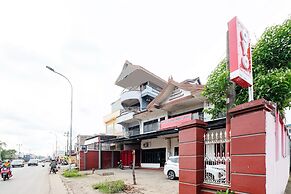 OYO 2703 Hotel Transit 1