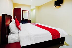 OYO 90331 Hotel Toba Shanda