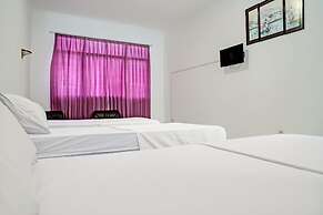 OYO 92324 Hotel Sinar Rejeki