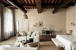Pieve Aldina - Fontenille Collection