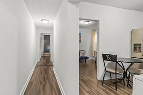 Urban Chic Apartments Near Center City