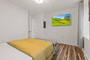 Urban Chic Apartments Near Center City