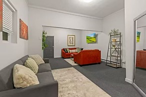 Urban Chic Apartments Near Center City