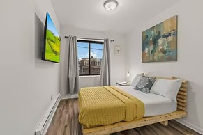 Urban Chic Apartments Near Center City