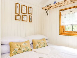 Coombe Valley Shepherd's Hut