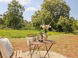 Coombe Valley Shepherd's Hut