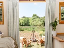 Coombe Valley Shepherd's Hut