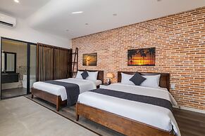 Charm Champion Villa Hoian