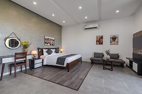 Charm Champion Villa Hoian