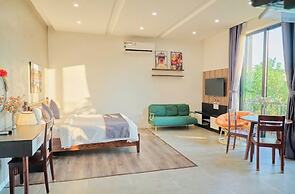 Charm Champion Villa Hoian