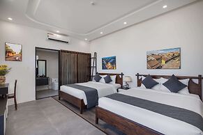 Charm Champion Villa Hoian