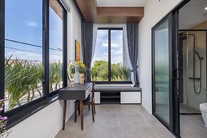 Charm Champion Villa Hoian