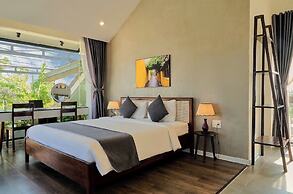 Charm Champion Villa Hoian