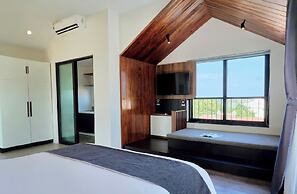 Charm Champion Villa Hoian