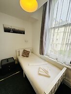 Carlton Courth Hotel Eastbourne