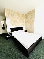 Carlton Courth Hotel Eastbourne