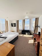 Carlton Courth Hotel Eastbourne