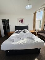 Carlton Courth Hotel Eastbourne