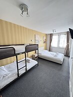 Carlton Courth Hotel Eastbourne