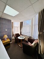 Carlton Courth Hotel Eastbourne