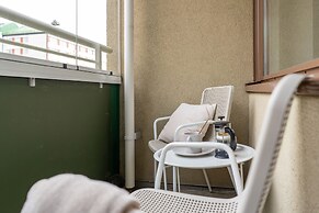 Spacious 2br Apartment