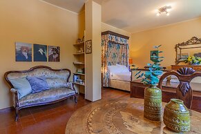 Gothic Apartments by Wonderful Italy