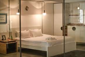 Unique and Spacious 2BR Apt with Terrace