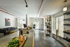 Unique and Spacious 2BR Apt with Terrace