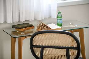 Spacious & Bright 3BR Apt with City View