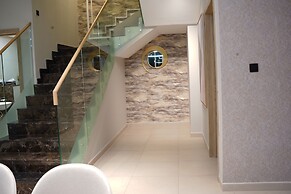 Luxurious Duplex apartment with 4bhk