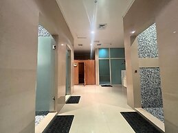 White luxury Suite hotel