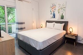Elegant Urban Escape Apt in Kolonaki