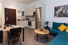 Elegant Urban Escape Apt in Kolonaki