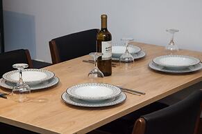 Elegant Urban Escape Apt in Kolonaki