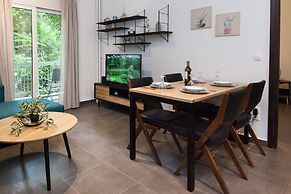 Elegant Urban Escape Apt in Kolonaki