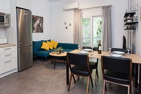 Elegant Urban Escape Apt in Kolonaki
