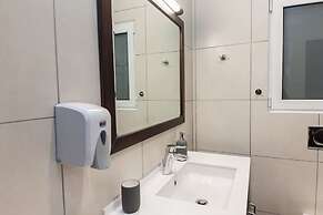 Elegant Urban Escape Apt in Kolonaki