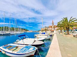 Apartment Magical View