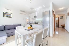 Apartment Magical View