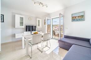 Apartment Magical View