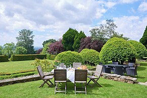 Drakestone House Manor With Breathtaking Cotswolds Views