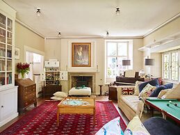 Drakestone House Manor With Breathtaking Cotswolds Views