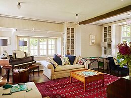 Drakestone House Manor With Breathtaking Cotswolds Views
