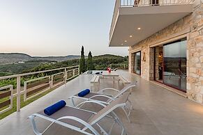 Arca Villa - Enchanting Sunset!