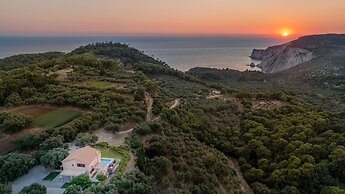 Arca Villa - Enchanting Sunset!