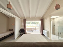 Is Cheas wine farm boutique hotel