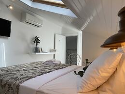 Alaçatı Moonbox Hotel